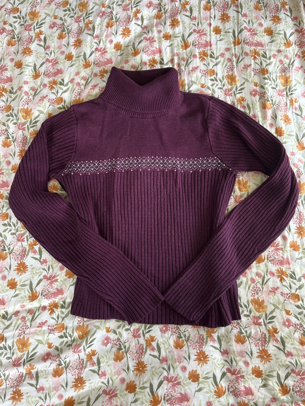 Arizona Purple Long Sleeve Turtleneck Sweater Size Medium Embroidered Dainty 90s